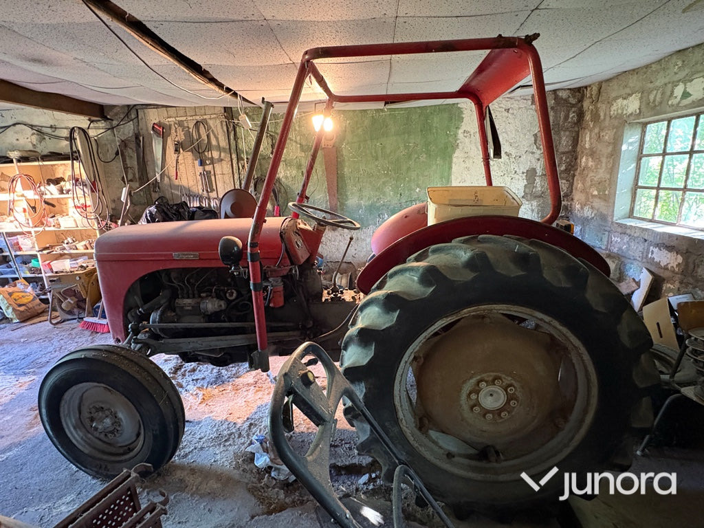 Traktor - Ferguson, Grålle - Traktor: foto 4 Traktor - Ferguson, Grålle - Traktor: foto 4