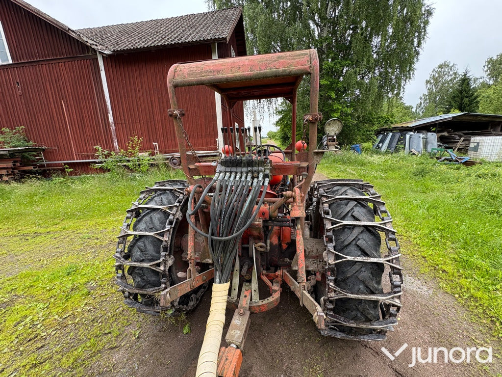 Traktor - Nuffield Universal 3DL - Traktor: foto 4 Traktor - Nuffield Universal 3DL - Traktor: foto 4