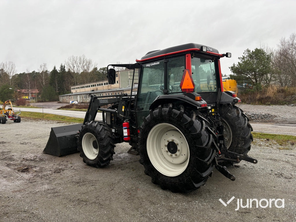 Traktor Traktor - Valtra A85-4 med frontlastare, 110 timmar: foto 9 Traktor Traktor - Valtra A85-4 med frontlastare, 110 timmar: foto 9