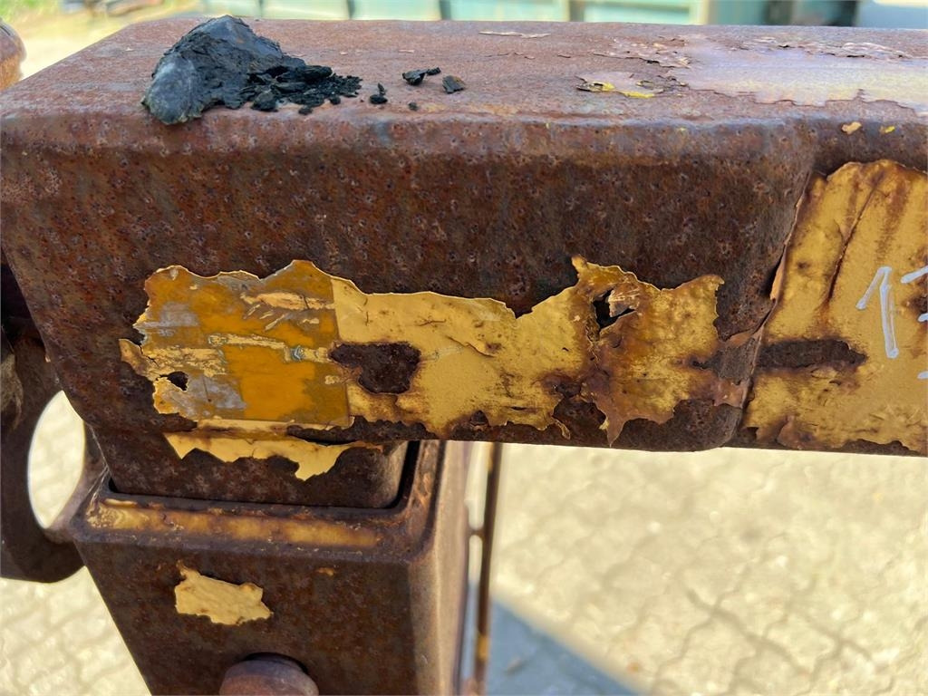 Pirunë BSV 1750 kg Pallegaffel: foto 6