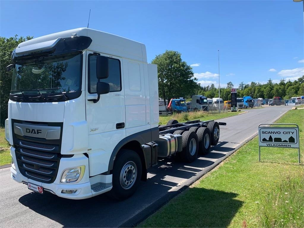 DAF XF 430 FAW 8x4*4 Tridem - Fadromë ngarkuese: foto 2 DAF XF 430 FAW 8x4*4 Tridem - Fadromë ngarkuese: foto 2
