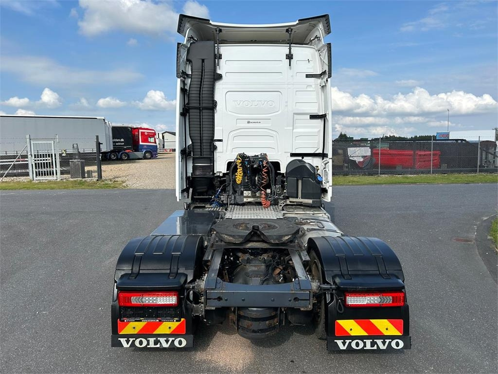 Volvo FH460 4x2 x-low mega - Gjysmë-kamion: foto 4 Volvo FH460 4x2 x-low mega - Gjysmë-kamion: foto 4