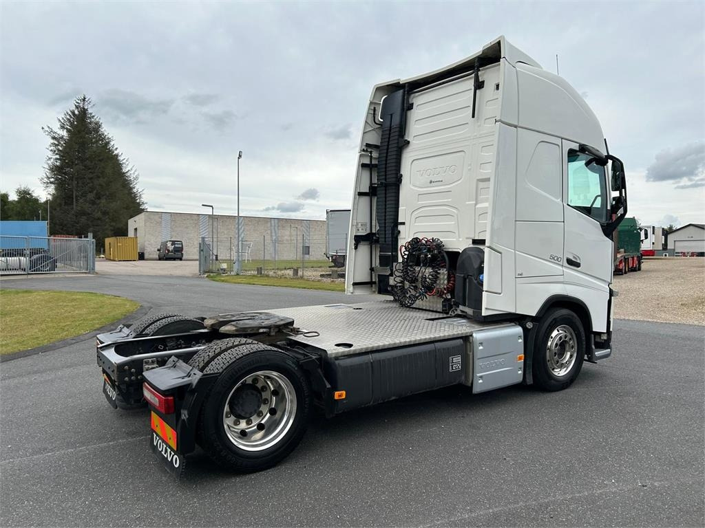 Volvo FH500 4x2 x-low mega - Gjysmë-kamion: foto 3 Volvo FH500 4x2 x-low mega - Gjysmë-kamion: foto 3
