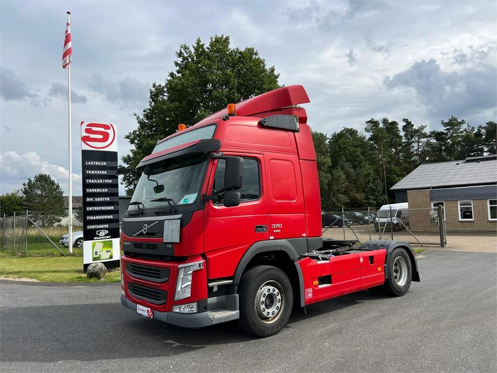 Volvo FM370 - Gjysmë-kamion: foto 1 Volvo FM370 - Gjysmë-kamion: foto 1
