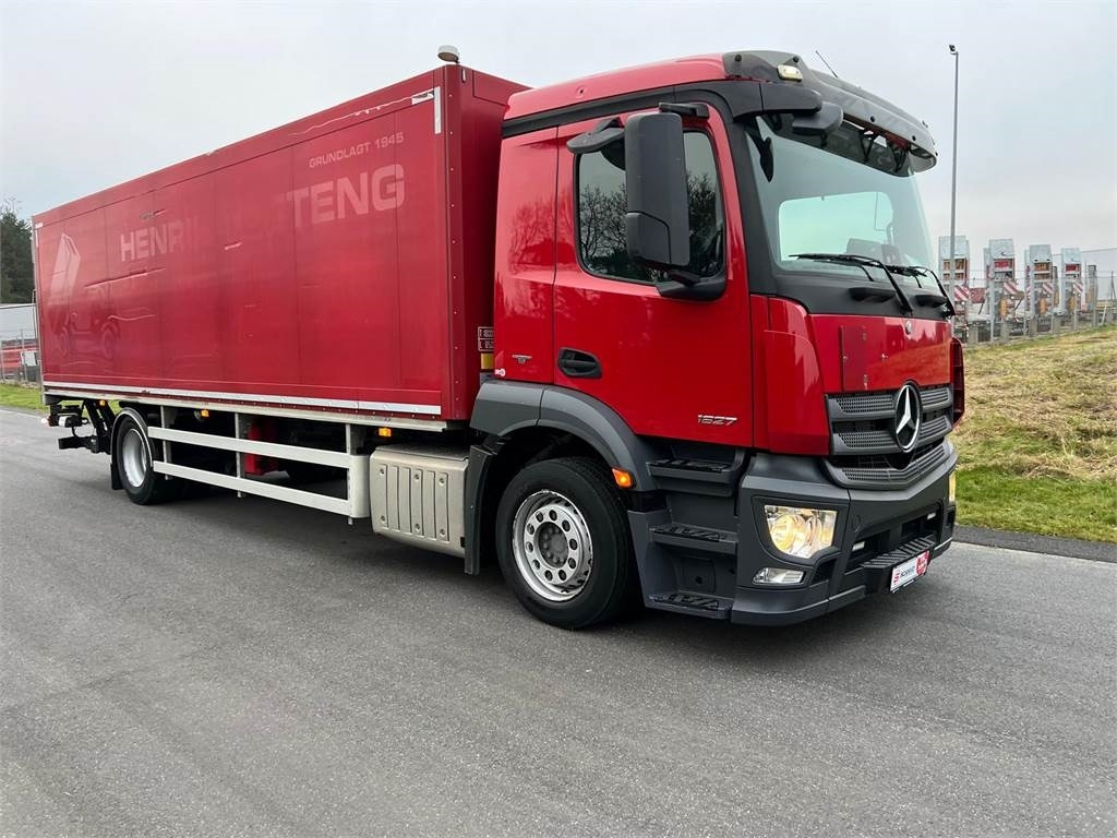Mercedes-Benz Antos 1827 LnR - Kamion vagonetë: foto 3 Mercedes-Benz Antos 1827 LnR - Kamion vagonetë: foto 3