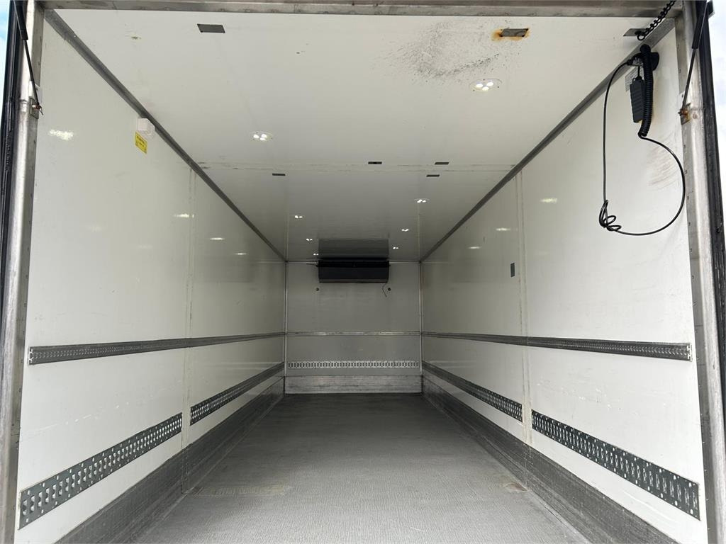 Volvo FL 250 16 ton - Kamion frigorifer: foto 5 Volvo FL 250 16 ton - Kamion frigorifer: foto 5