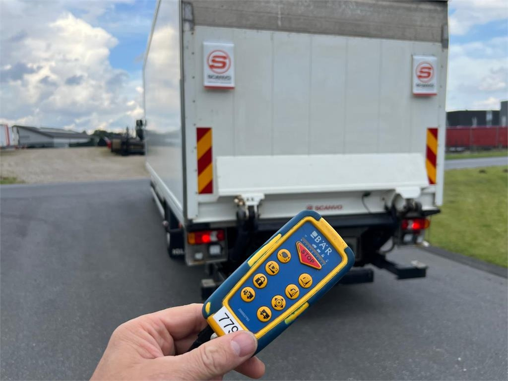 Volvo FL 250 16 ton - Kamion frigorifer: foto 4 Volvo FL 250 16 ton - Kamion frigorifer: foto 4