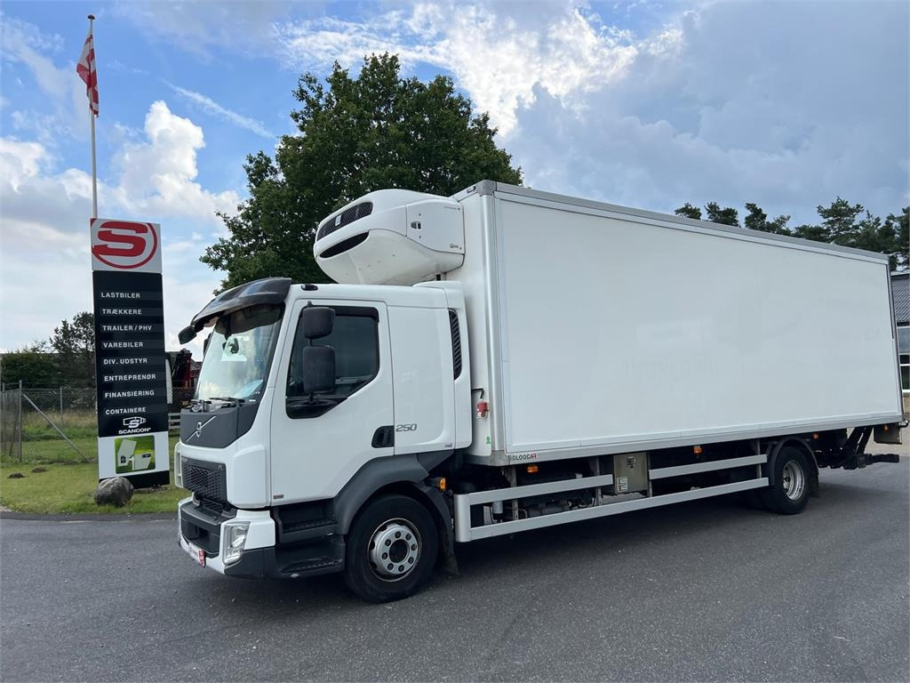 Volvo FL 250 16 ton - Kamion frigorifer: foto 1 Volvo FL 250 16 ton - Kamion frigorifer: foto 1