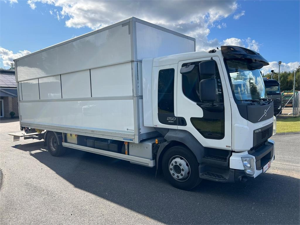Volvo FL 250 16 ton - Kamion vagonetë: foto 4 Volvo FL 250 16 ton - Kamion vagonetë: foto 4