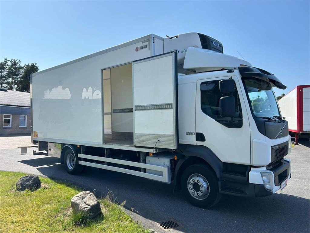 Volvo FL 280 (12 ton) Dobbelt compartment - Kamion frigorifer: foto 2 Volvo FL 280 (12 ton) Dobbelt compartment - Kamion frigorifer: foto 2