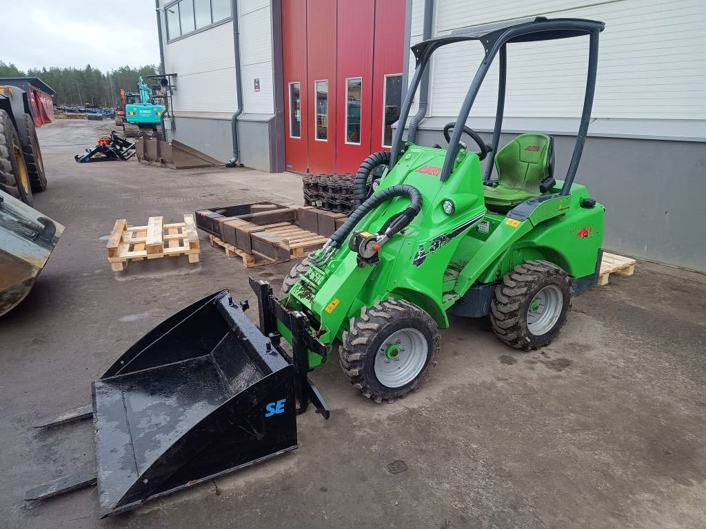 Avant 423 KAUHA+PIIKIT - Ngarkues i artikuluar: foto 5 Avant 423 KAUHA+PIIKIT - Ngarkues i artikuluar: foto 5