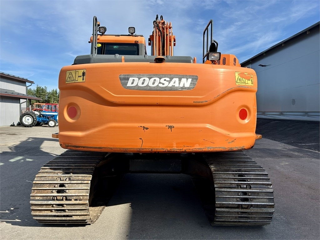Doosan MYYTY!!SOLD!! DX160LC-3 KALLISTAJA+PYÖRITTÄJÄ  - Ekskavator me zinxhirë: foto 3 Doosan MYYTY!!SOLD!! DX160LC-3 KALLISTAJA+PYÖRITTÄJÄ  - Ekskavator me zinxhirë: foto 3