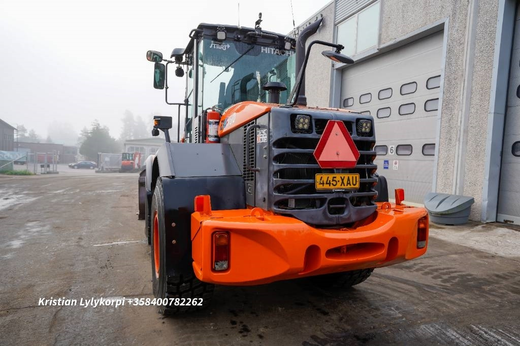 Hitachi ZW150 LONGBOOM - Fadrom me goma: foto 3 Hitachi ZW150 LONGBOOM - Fadrom me goma: foto 3