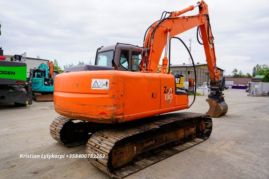 Hitachi ZX130LCN PYÖRITTÄJÄLLÄ - Ekskavator me zinxhirë: foto 5 Hitachi ZX130LCN PYÖRITTÄJÄLLÄ - Ekskavator me zinxhirë: foto 5