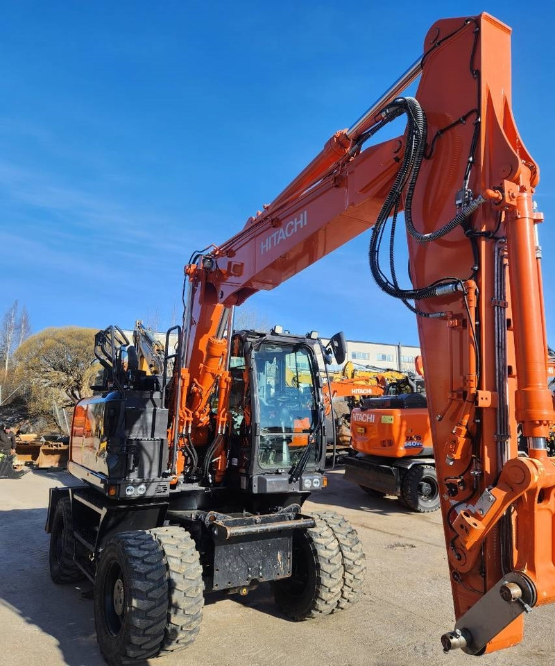 Hitachi ZX150W-7 STAGE 5 - Ekskavator me goma: foto 2 Hitachi ZX150W-7 STAGE 5 - Ekskavator me goma: foto 2