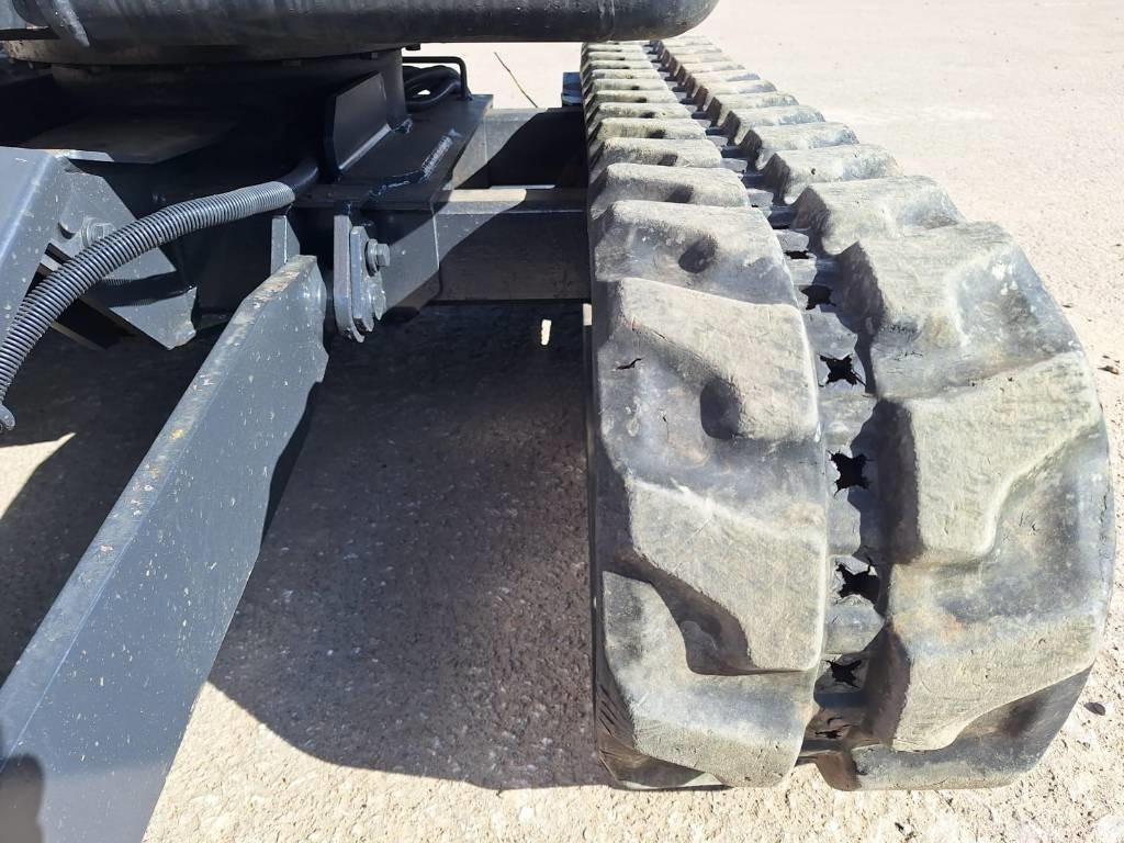 Miniekskavator Hitachi ZX17U-2 KALLISTAJA+4-KAUHAA: foto 7