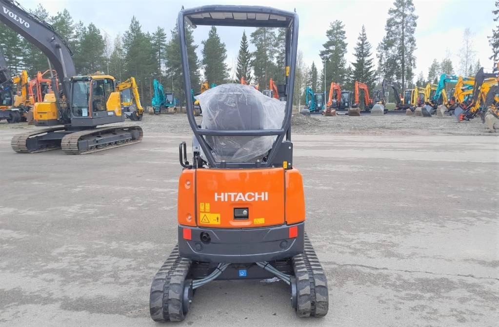 Hitachi ZX17U-6 KALLISTAJALLA - Miniekskavator: foto 3 Hitachi ZX17U-6 KALLISTAJALLA - Miniekskavator: foto 3