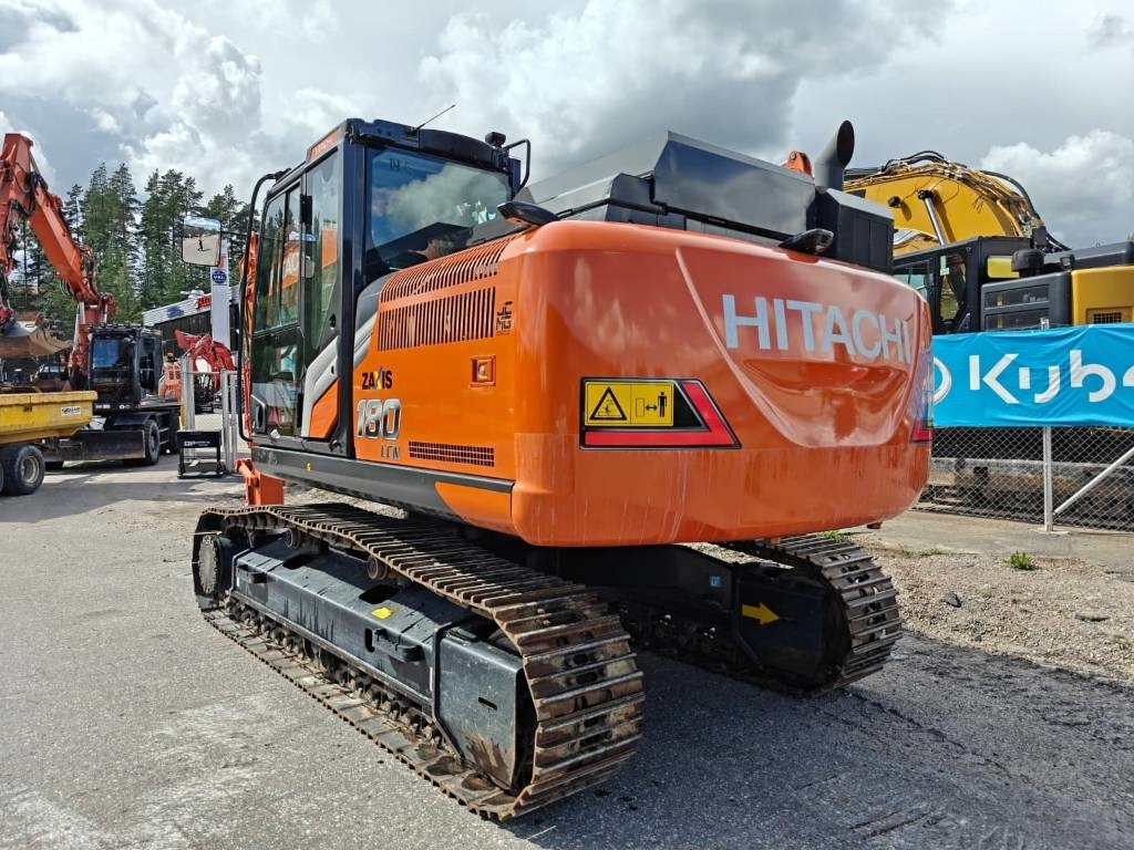Hitachi ZX180LCN-7 - Ekskavator me zinxhirë: foto 3 Hitachi ZX180LCN-7 - Ekskavator me zinxhirë: foto 3