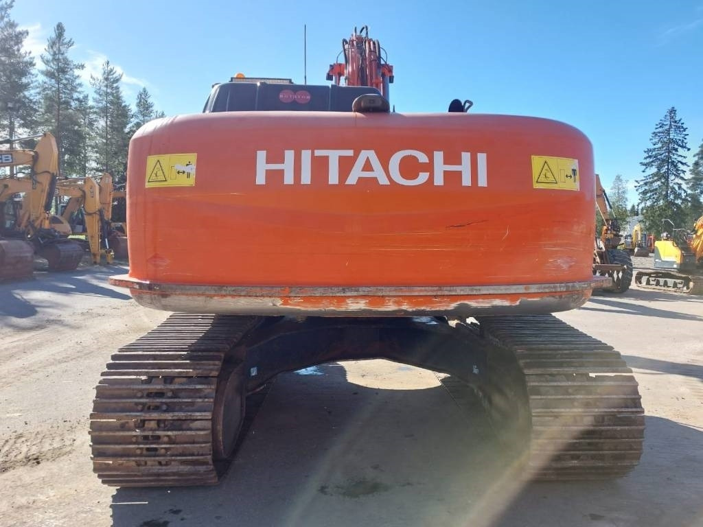 Hitachi ZX280LC-3 KALLISTAJALLA - Ekskavator me zinxhirë: foto 3 Hitachi ZX280LC-3 KALLISTAJALLA - Ekskavator me zinxhirë: foto 3