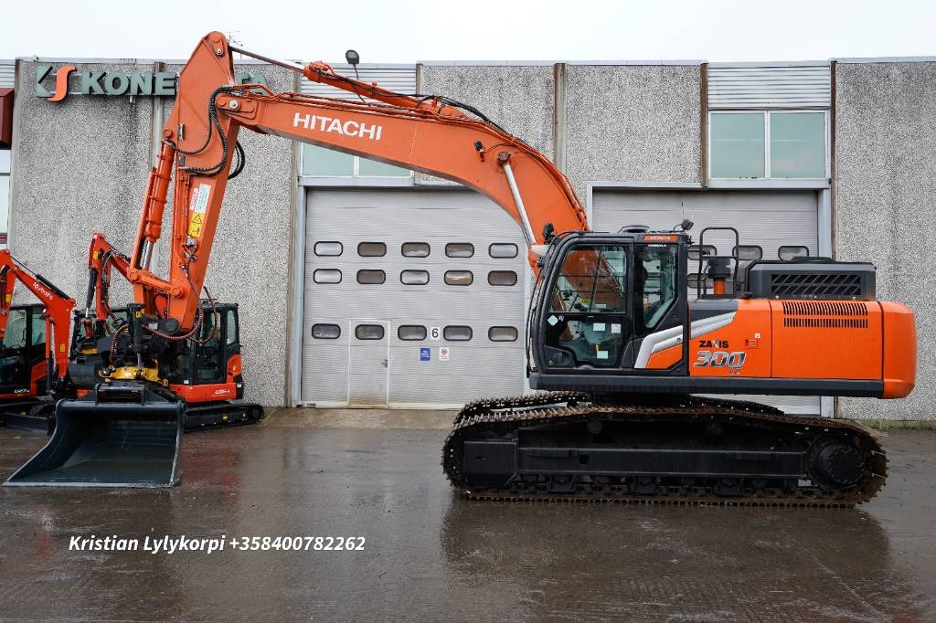 Hitachi ZX300LC-7 ENGCONILLA - Ekskavator me zinxhirë: foto 1 Hitachi ZX300LC-7 ENGCONILLA - Ekskavator me zinxhirë: foto 1