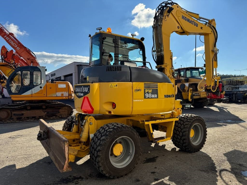 Komatsu PW 98 MR-6 - Ekskavator me goma: foto 5 Komatsu PW 98 MR-6 - Ekskavator me goma: foto 5