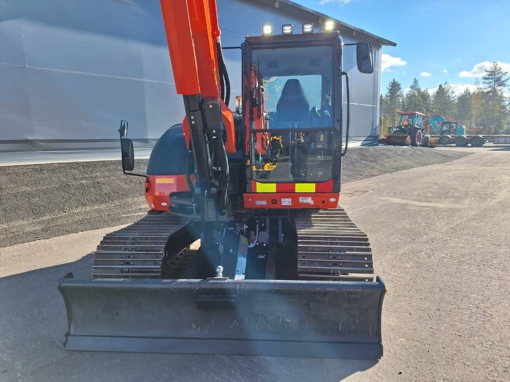 Kubota KX085-5 PYÖRITTÄJÄLLÄ, PIENET TUNNIT - Miniekskavator: foto 3 Kubota KX085-5 PYÖRITTÄJÄLLÄ, PIENET TUNNIT - Miniekskavator: foto 3
