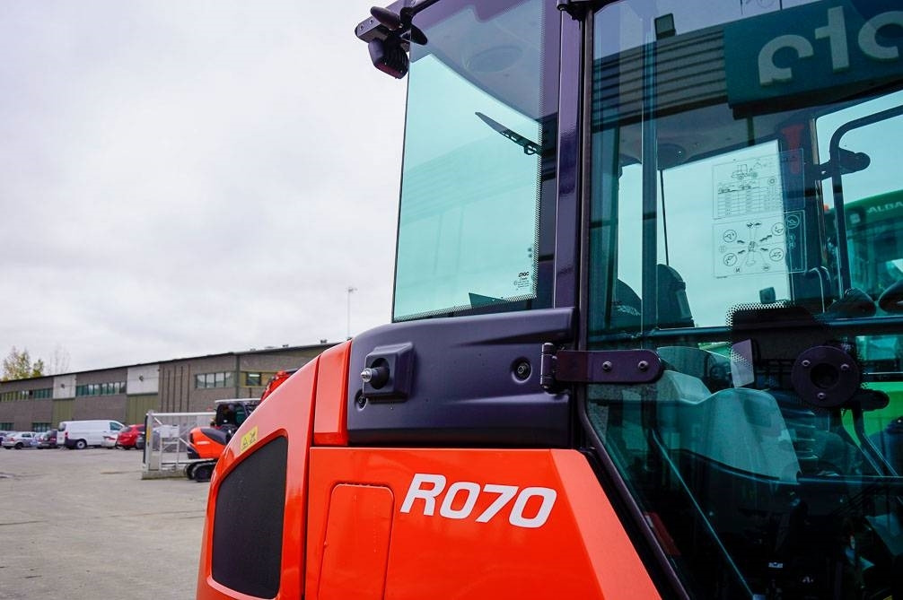 Fadrom me goma i ri Kubota R070 VARUSTELTU: foto 22