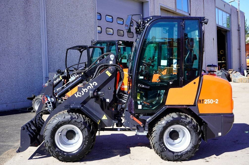 Kubota RT250-2 UUSI KONE! - Ngarkues i artikuluar: foto 1 Kubota RT250-2 UUSI KONE! - Ngarkues i artikuluar: foto 1