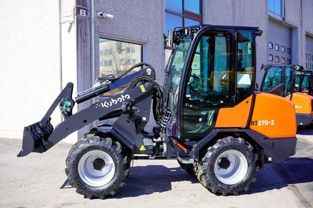 Kubota RT270-2 DELUXE MALLI - Ngarkues i artikuluar: foto 1 Kubota RT270-2 DELUXE MALLI - Ngarkues i artikuluar: foto 1