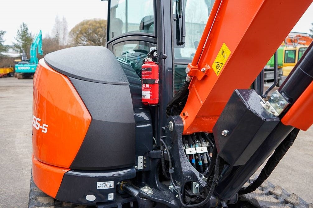 Miniekskavator Kubota U56-5 VALMIIKSI VARUSTELTU: foto 18 Miniekskavator Kubota U56-5 VALMIIKSI VARUSTELTU: foto 18