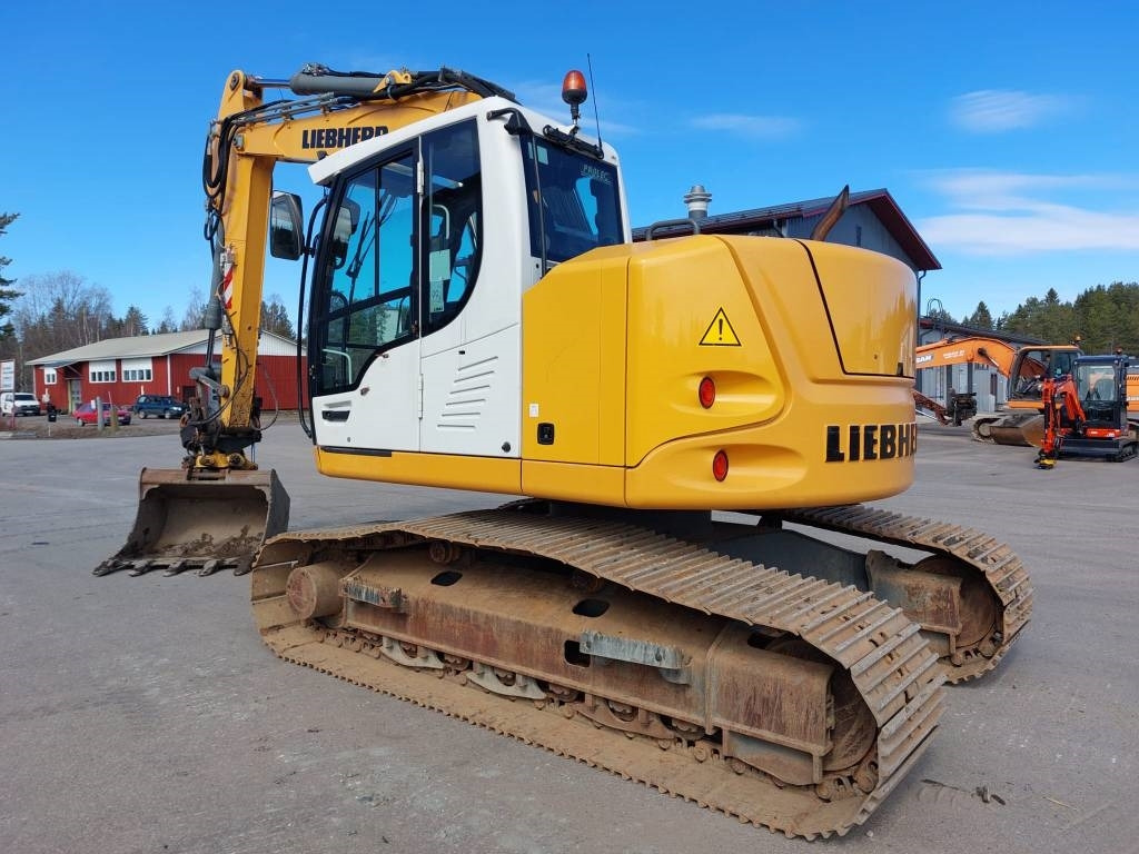 Liebherr MYYTY! SOLD! R914 COMPACT - Ekskavator me zinxhirë: foto 2 Liebherr MYYTY! SOLD! R914 COMPACT - Ekskavator me zinxhirë: foto 2