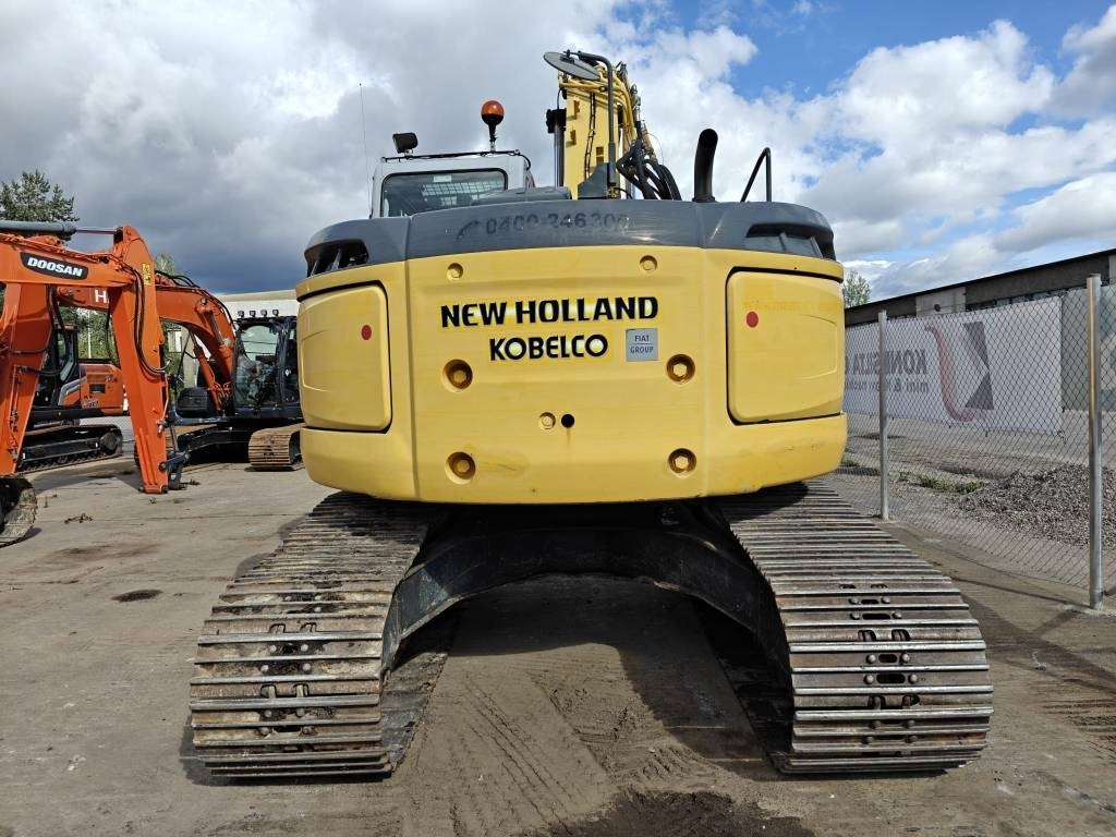 New Holland E225BSR ENGCONILLA - Ekskavator me zinxhirë: foto 4 New Holland E225BSR ENGCONILLA - Ekskavator me zinxhirë: foto 4