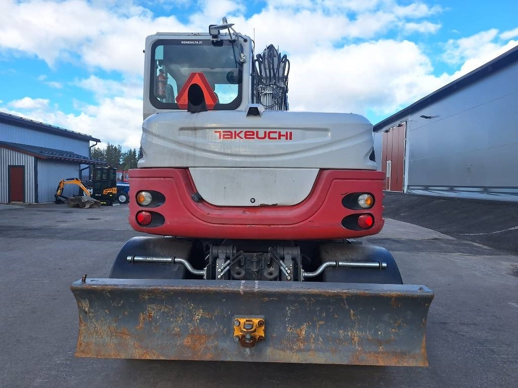 Takeuchi TB295W PYÖRITTÄJÄLLÄ - Ekskavator me goma: foto 3 Takeuchi TB295W PYÖRITTÄJÄLLÄ - Ekskavator me goma: foto 3