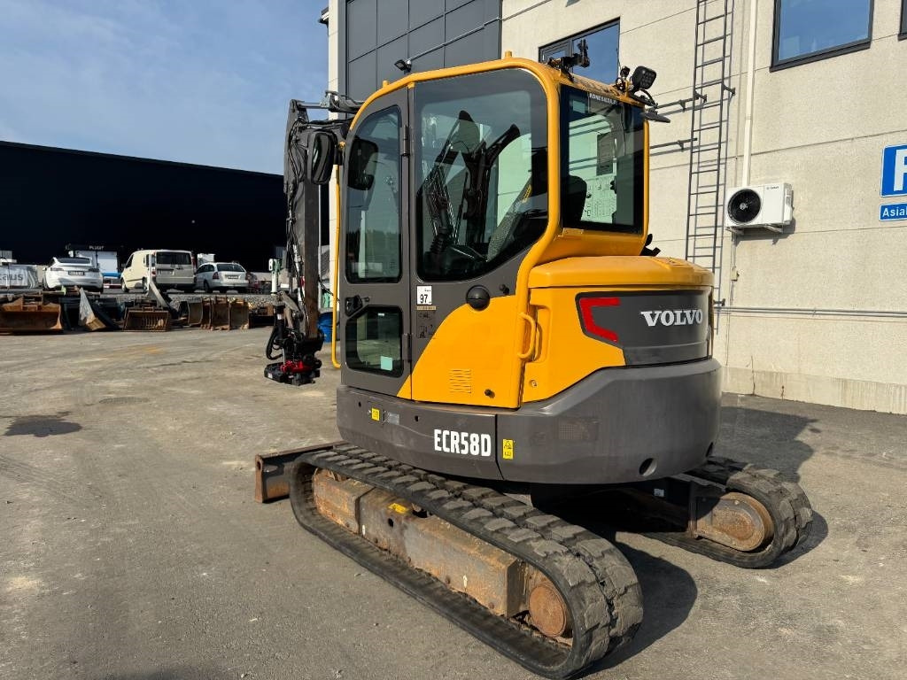 Volvo ECR58D PYÖRITTÄJÄLLÄ  - Miniekskavator: foto 3 Volvo ECR58D PYÖRITTÄJÄLLÄ  - Miniekskavator: foto 3