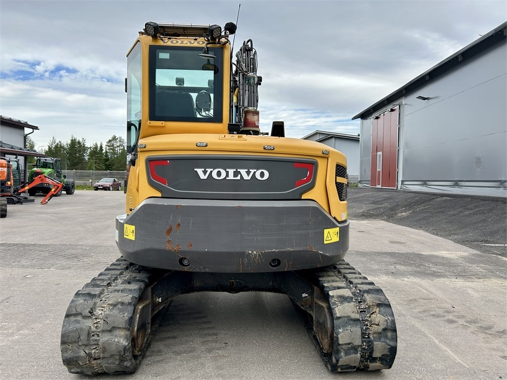 Volvo ECR88D + TYÖLAITTEET - Miniekskavator: foto 3 Volvo ECR88D + TYÖLAITTEET - Miniekskavator: foto 3
