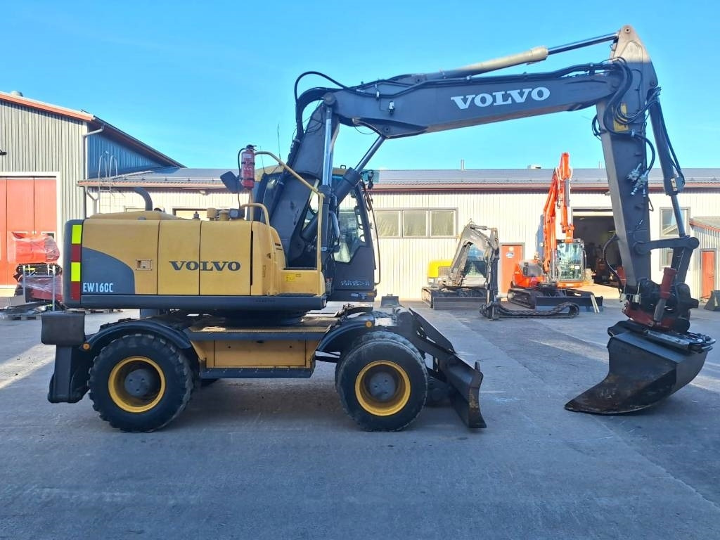 Volvo EW160C PYÖRITTÄJÄLLÄ - Ekskavator me goma: foto 5 Volvo EW160C PYÖRITTÄJÄLLÄ - Ekskavator me goma: foto 5