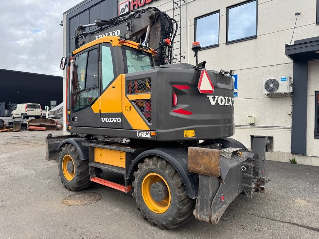 Volvo EWR 150 E - Ekskavator me goma: foto 3 Volvo EWR 150 E - Ekskavator me goma: foto 3