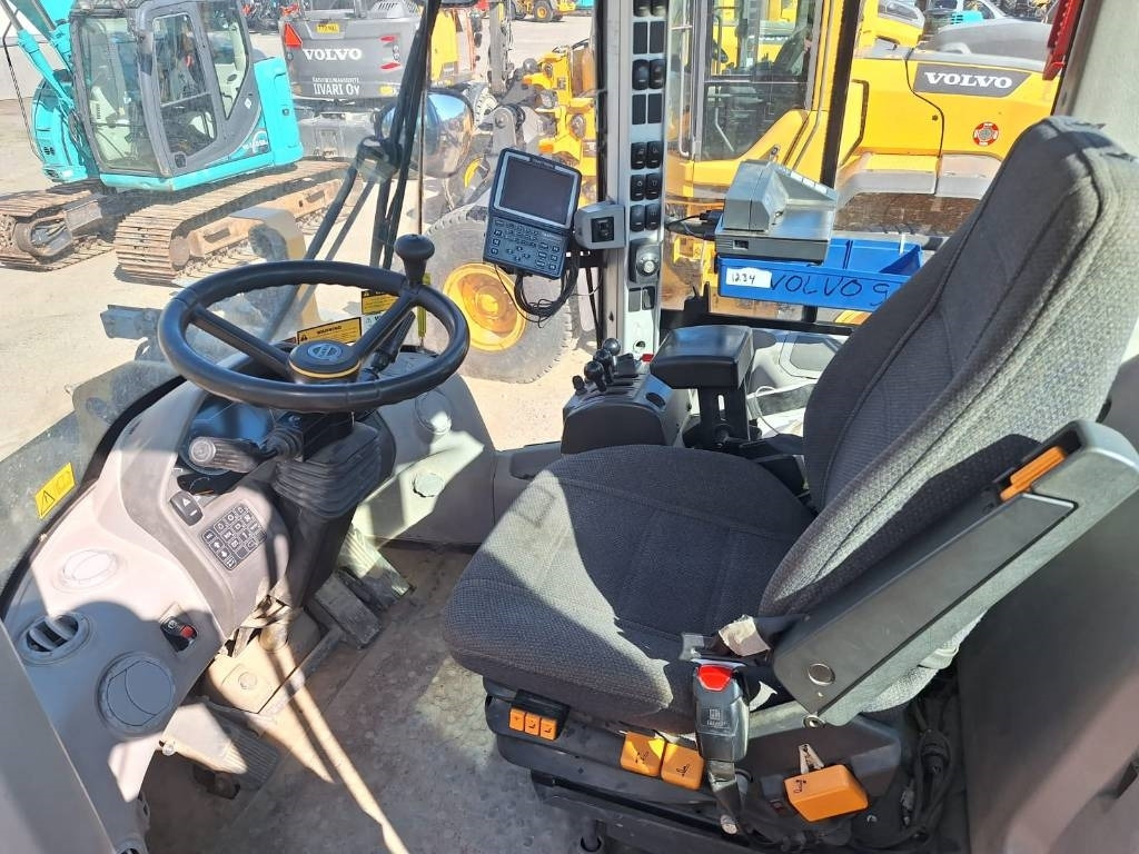 Volvo L 90 H - Fadrom me goma: foto 5 Volvo L 90 H - Fadrom me goma: foto 5