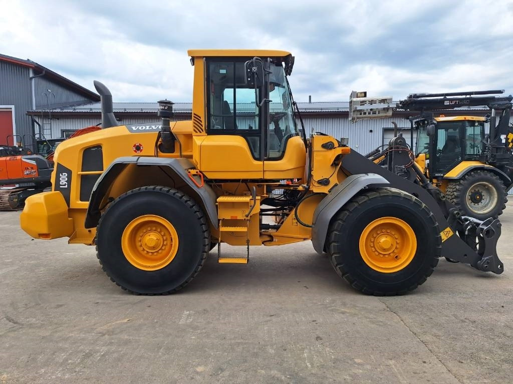 Volvo L90G RASVARI, YM. - Fadrom me goma: foto 5 Volvo L90G RASVARI, YM. - Fadrom me goma: foto 5