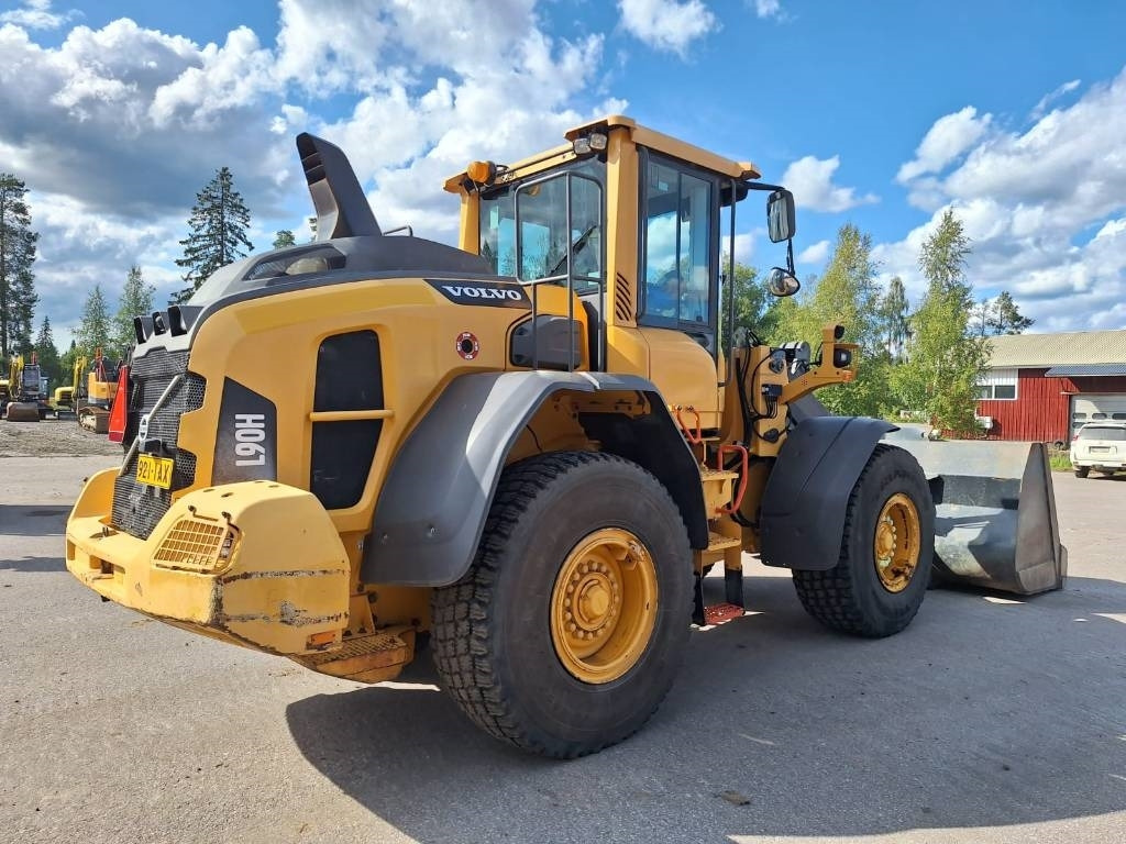 Volvo L90H RASVARI, VAAKA YM. - Fadrom me goma: foto 5 Volvo L90H RASVARI, VAAKA YM. - Fadrom me goma: foto 5