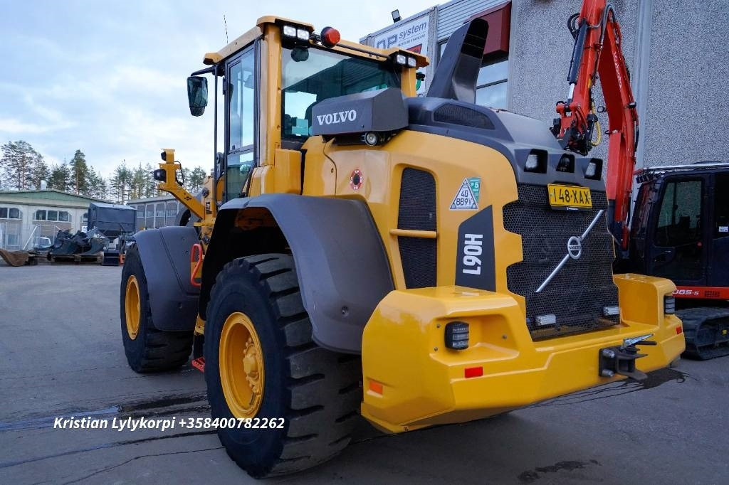 Volvo L90H STAGE 5 - Fadrom me goma: foto 2 Volvo L90H STAGE 5 - Fadrom me goma: foto 2
