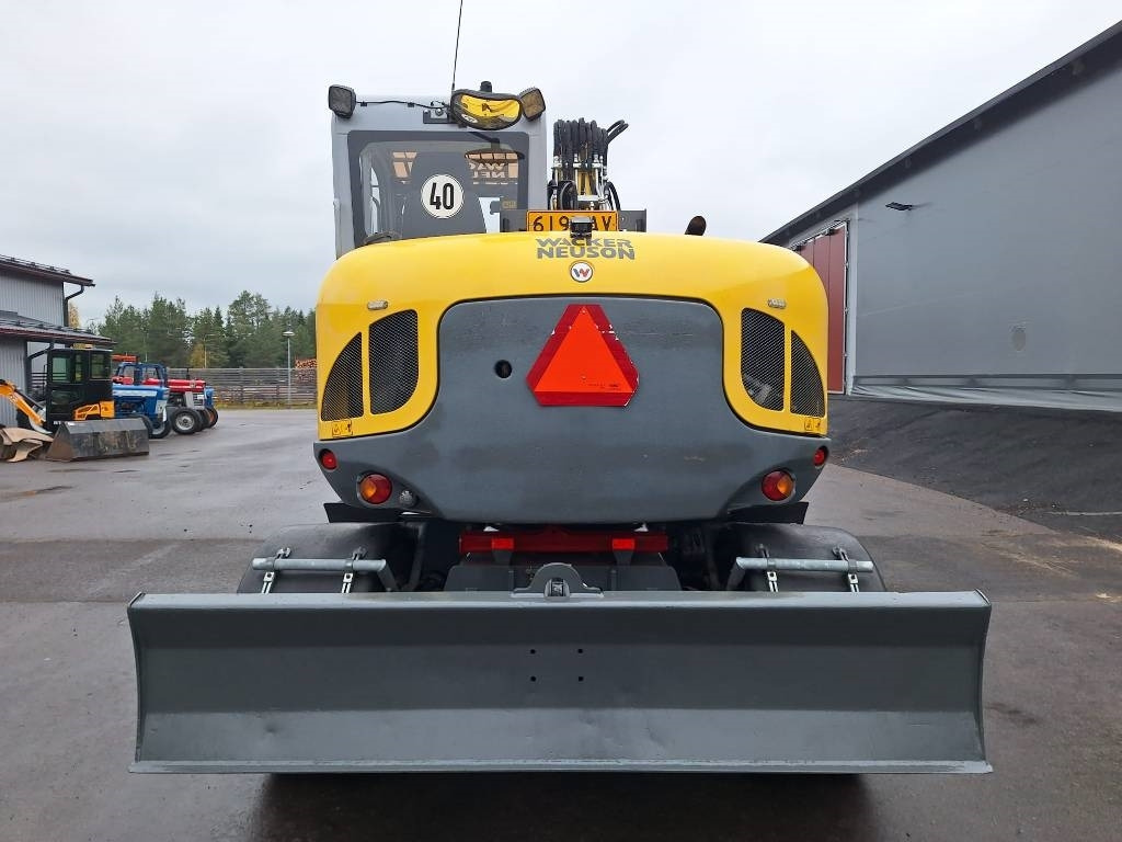 Wacker EW100 PYÖRITTÄJÄLLÄ - Ekskavator me goma: foto 4 Wacker EW100 PYÖRITTÄJÄLLÄ - Ekskavator me goma: foto 4