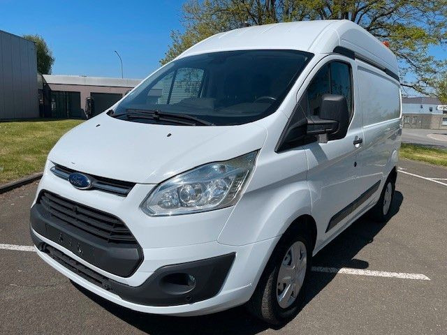Ford Transit Custom 2.2TDCI. Klima. Tempomat. Xenon. - Furgon i vogël: foto 1 Ford Transit Custom 2.2TDCI. Klima. Tempomat. Xenon. - Furgon i vogël: foto 1