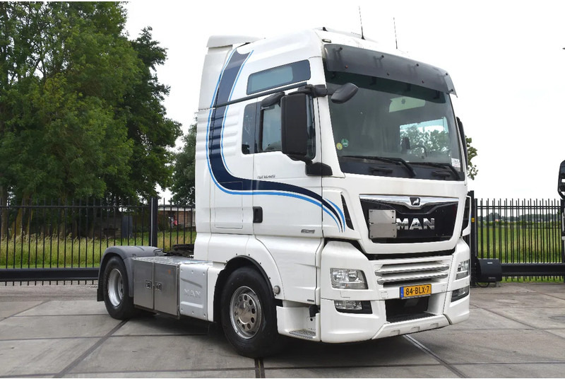 MAN TGX 18.420 - EURO 6 - ADR FL - PARK. AIRCO - NAVI - PTO - XENON LIGHTS - TOP CONDITION - - Gjysmë-kamion: foto 1 MAN TGX 18.420 - EURO 6 - ADR FL - PARK. AIRCO - NAVI - PTO - XENON LIGHTS - TOP CONDITION - - Gjysmë-kamion: foto 1