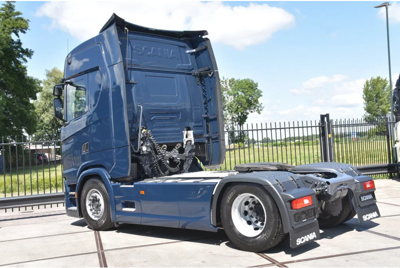 Scania S450 NGS 4x2NB - FULL AIR - 847 TKM - RETARDER - PARK. AIRCO - 2 x FUEL TANKS - TOP CONDITION - - Gjysmë-kamion: foto 3 Scania S450 NGS 4x2NB - FULL AIR - 847 TKM - RETARDER - PARK. AIRCO - 2 x FUEL TANKS - TOP CONDITION - - Gjysmë-kamion: foto 3