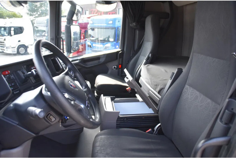Scania S450 NGS 4x2NB - FULL AIR - RETARDER - ACC - PARK. AIRCO - 2 x FUEL TANKS - TOP CONDITION - - Gjysmë-kamion: foto 5 Scania S450 NGS 4x2NB - FULL AIR - RETARDER - ACC - PARK. AIRCO - 2 x FUEL TANKS - TOP CONDITION - - Gjysmë-kamion: foto 5