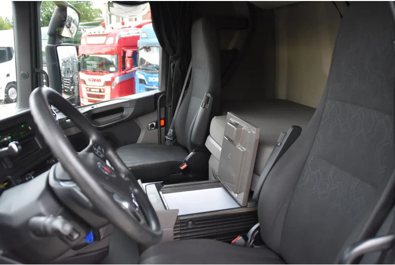Scania S450 NGS 4x2NB - FULL AIR - RETARDER - ACC - PARK. AIRCO - 2 x FUEL TANKS - TOP CONDITION - - Gjysmë-kamion: foto 5 Scania S450 NGS 4x2NB - FULL AIR - RETARDER - ACC - PARK. AIRCO - 2 x FUEL TANKS - TOP CONDITION - - Gjysmë-kamion: foto 5