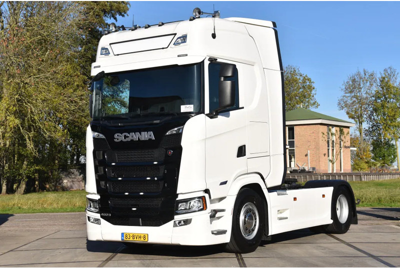 Scania S460 NGS 4x2NB - ONLY 112 TKM - FULL AIR - PARK. AIRCO - LEATHER SEATS - 2 x FUEL TANKS - LED LIGHTS - EXCELLENT CONDITION - - Gjysmë-kamion: foto 2 Scania S460 NGS 4x2NB - ONLY 112 TKM - FULL AIR - PARK. AIRCO - LEATHER SEATS - 2 x FUEL TANKS - LED LIGHTS - EXCELLENT CONDITION - - Gjysmë-kamion: foto 2