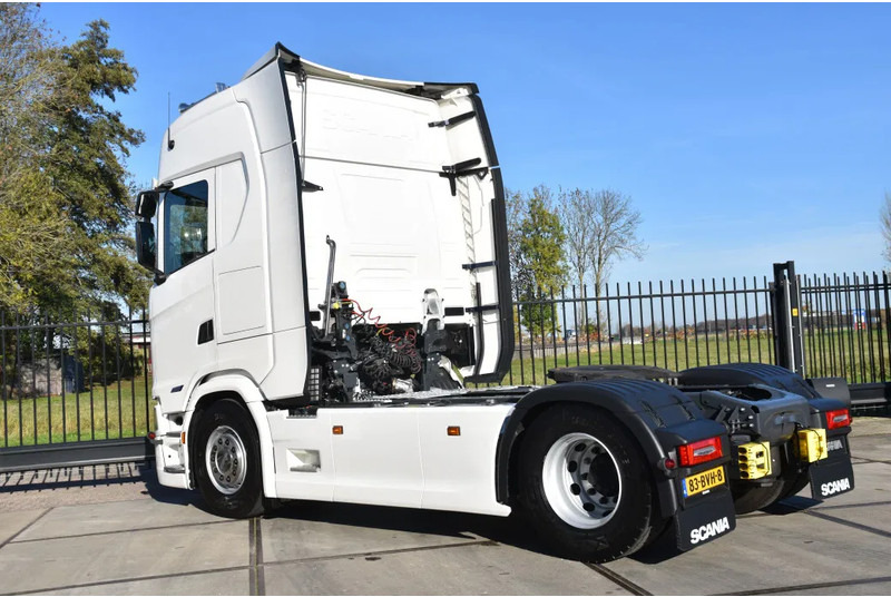 Scania S460 NGS 4x2NB - ONLY 112 TKM - FULL AIR - PARK. AIRCO - LEATHER SEATS - 2 x FUEL TANKS - LED LIGHTS - EXCELLENT CONDITION - - Gjysmë-kamion: foto 3 Scania S460 NGS 4x2NB - ONLY 112 TKM - FULL AIR - PARK. AIRCO - LEATHER SEATS - 2 x FUEL TANKS - LED LIGHTS - EXCELLENT CONDITION - - Gjysmë-kamion: foto 3