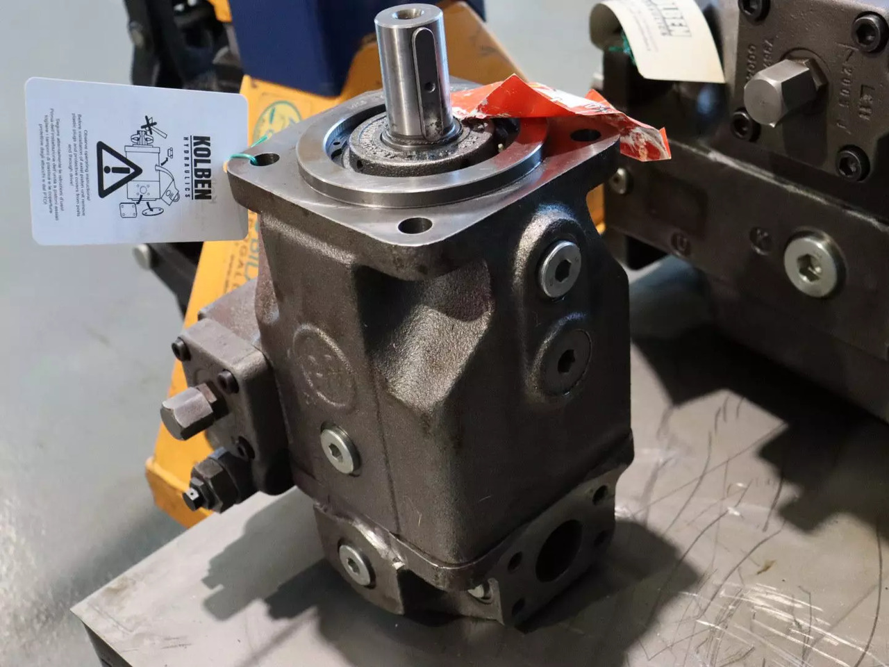 REXROTH A4VSO40DR/10R-PPB13N00 - Motori hidraulik për Pajisje për trajtimin e materialeve: foto 2 REXROTH A4VSO40DR/10R-PPB13N00 - Motori hidraulik për Pajisje për trajtimin e materialeve: foto 2